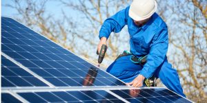 Installation Maintenance Panneaux Solaires Photovoltaïques à Saint-Meen-le-Grand